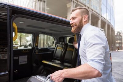 1 to 8 People Private Transfer from Dublin Airport to City Centre - The ride to the city centre: timing, comfort, and luggage