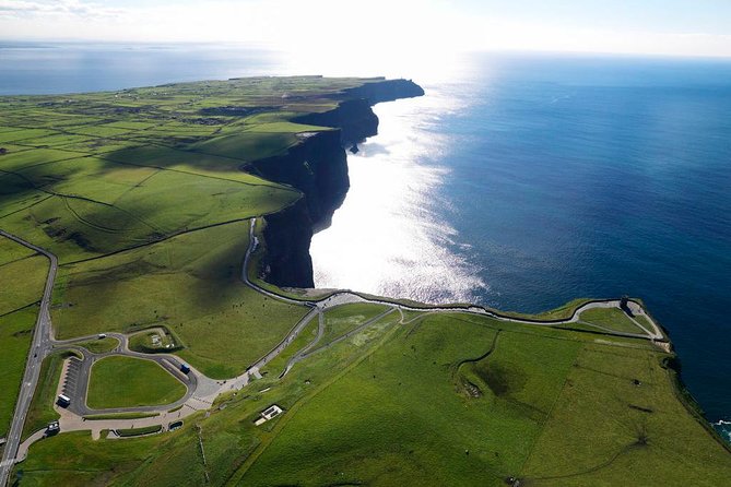 2-Day Wild Atlantic Way Tour From Dublin - Bus Changes and the Overnight on the Dingle Peninsula