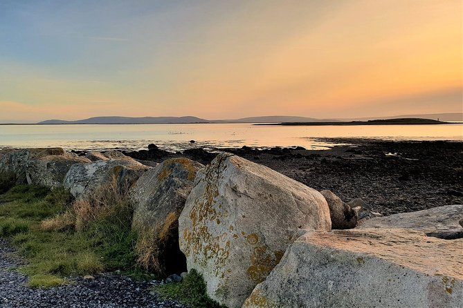 3-Day Cliffs of Moher, Connemara and Aran Islands Rail Tour from Dublin - Day 2: Connemara to ferry time on Inis Mór and Dún Aonghusa