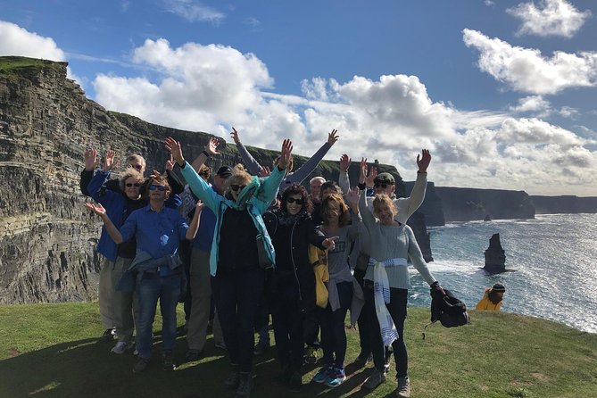 7-Day Ireland to Island Small Group Tour from Dublin - Day 1: Rock of Cashel, Midleton whiskey, and colorful Cobh