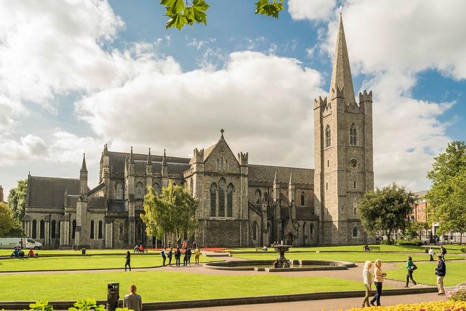 90 Minute Dublin Walking tour and Sightseeing tips - Christ Church Cathedral finish: Vikings in the shadows and final questions