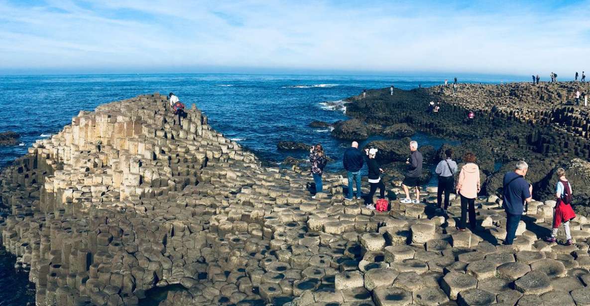Belfast and Giant's Causeway in Italian or Spanish - Legends, UNESCO, and the way your guide frames the place