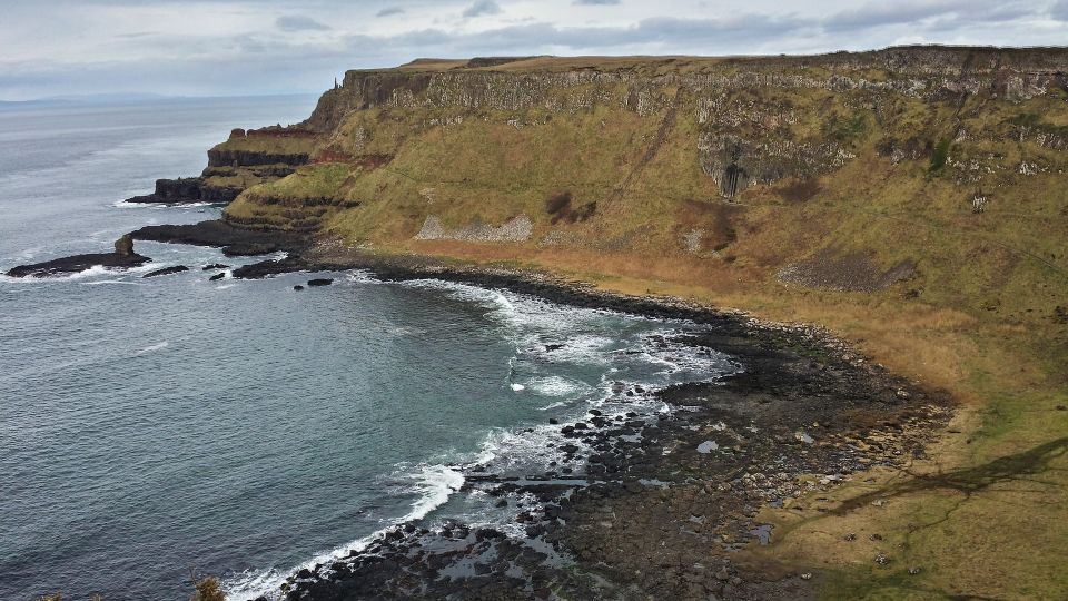 Belfast & Giant's Causeway: 2-Day Rail Tour from Dublin - Hotel night in Belfast: comfort helps you enjoy the next day