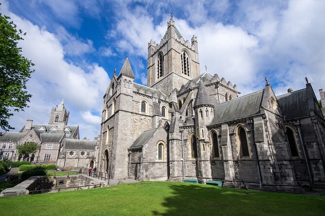 Book of Kells, Dublin Castle, Christ Church Cathedral Tour - Christ Church Cathedral Area and Dublin Castle Courtyards Without Tickets