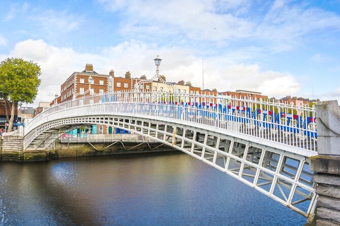 Cupid’s Trail: Romantic Puzzle Quest in Dublin - Love Lane, Temple Bar, and Ha’Penny Bridge: the romance walk part