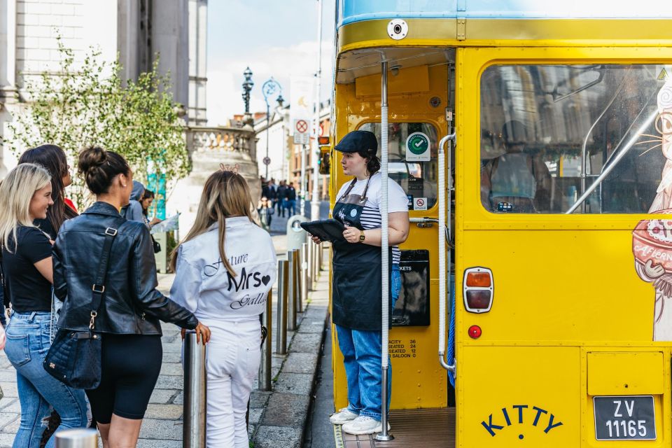Dublin: Afternoon Tea Vintage Bus Tour - Afternoon tea that actually feels like afternoon tea