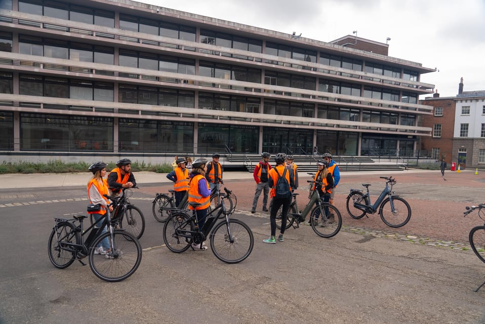 Dublin: Bike & E-Bike Tour with a Local Guide - Why biking Dublin gives you better city bearings than walking