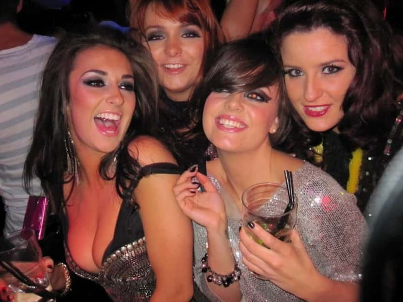 Dublin: City Pub Crawl Experience - Meeting at Trinity Bar & Venue (46 Dame Street): where the night starts
