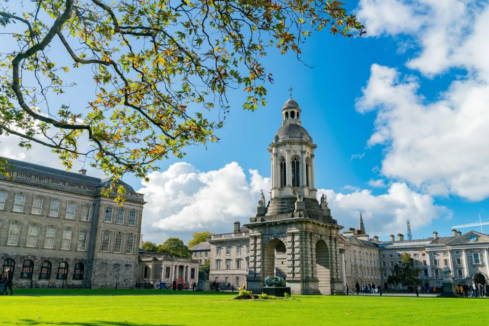 Dublin City Walking Tour, Vikings, St. Partick, Highlights - Where the walk begins: Molly Malone to Dame Street