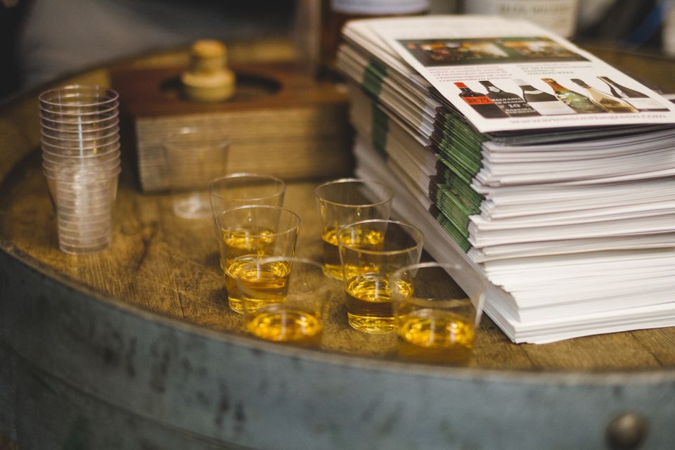 Dublin: Delicious Walking Food Tour - Rain or Shine: What to Bring for a Comfortable Dublin Day