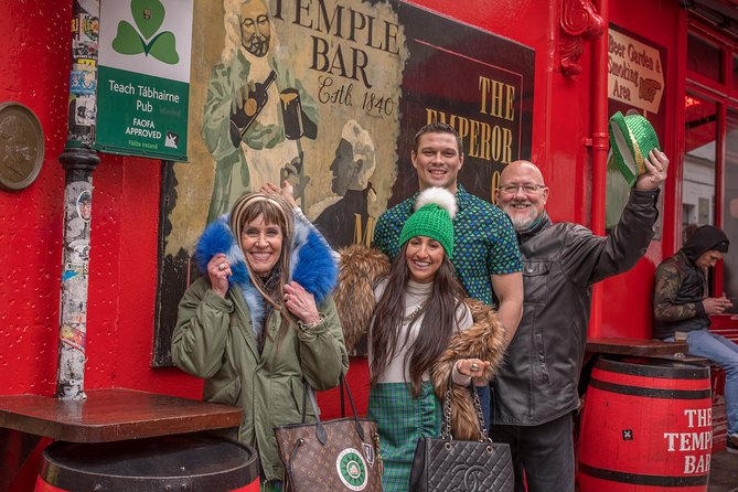 Dublin Family Adventure: Cherished Memories in Every Photo - Dublin Castle: When the Background Gets Serious