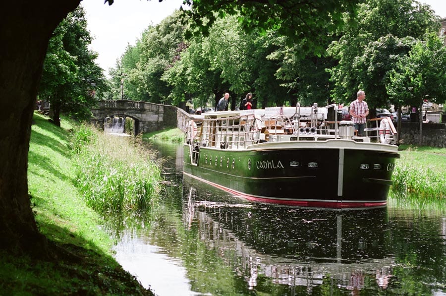 Dublin: Grand Canal Cruise with Dinner - Should you book this Dublin Grand Canal dinner cruise?