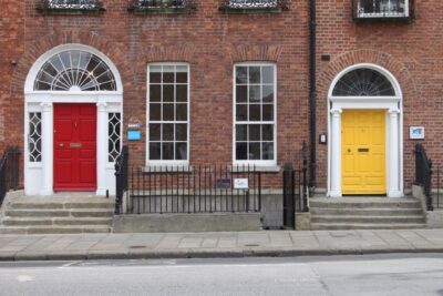 Dublin: Half-Day Private Walking Tour - Meeting at your hotel and keeping the first hour efficient
