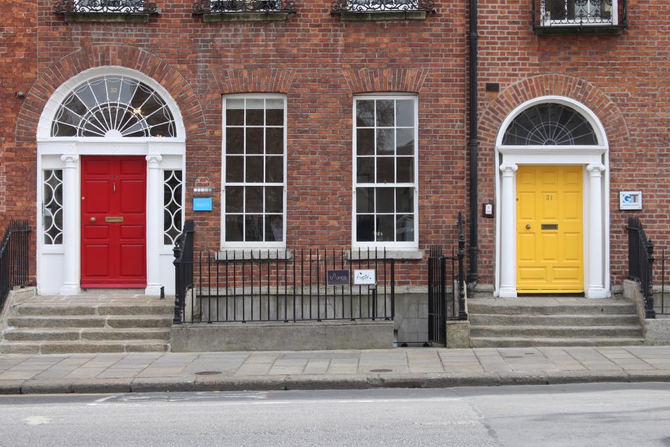 Dublin: Half-Day Private Walking Tour - Meeting at your hotel and keeping the first hour efficient