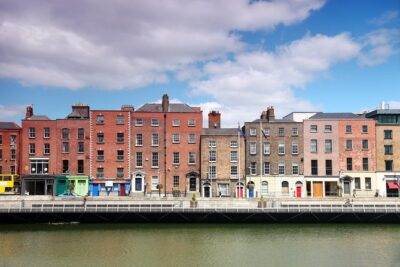 Dublin Hop-on Hop-off Bus Tour - Live Tour auf Deutsch - Price and value: when this ticket feels like a bargain
