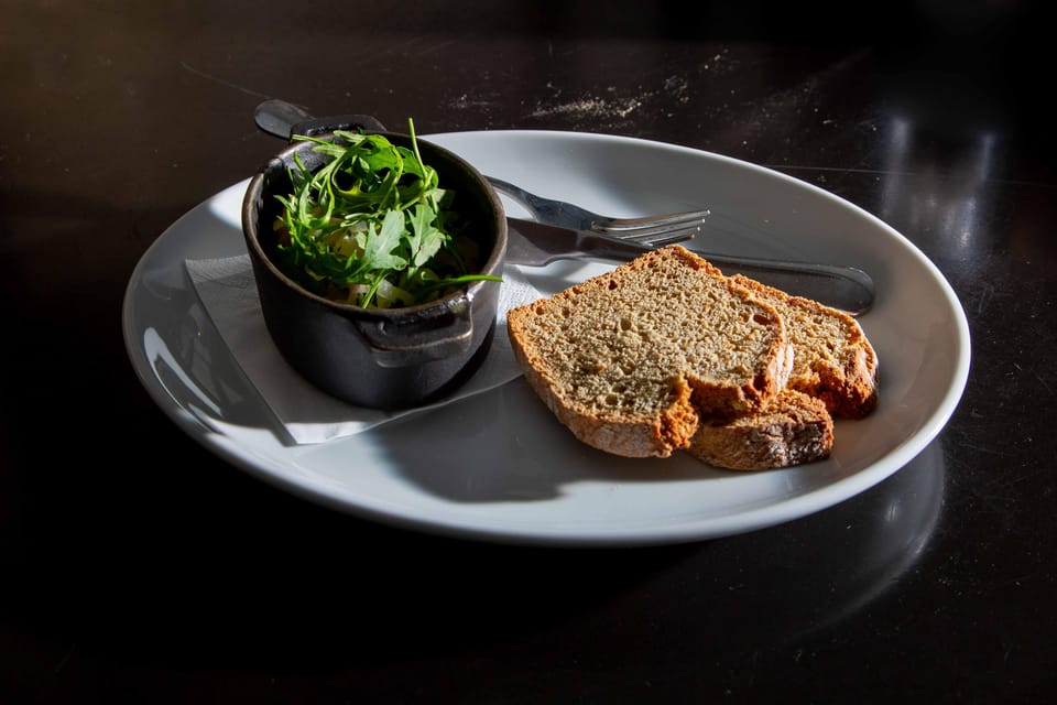 Dublin: Irish Food Trail Walking Tour with 3 Courses - Why This Dublin Irish Food Trail Works (And Feels Like Dublin)