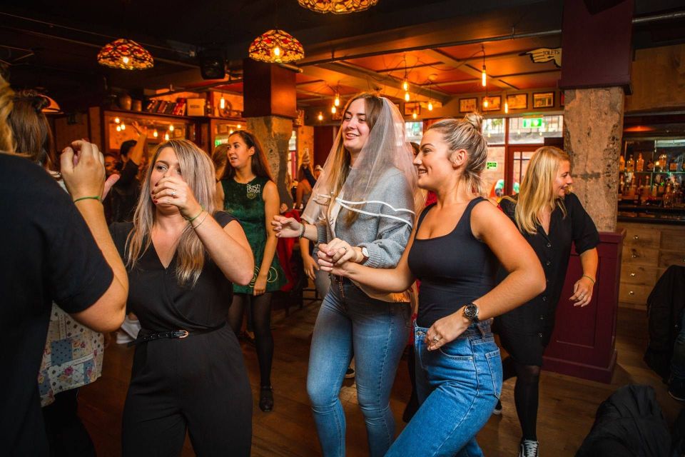 Dublin: Irish Music and Dance Show with Dance Lesson - Should you book this Irish music and dance lesson in Dublin?