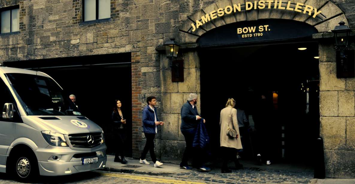 Dublin: Jameson and Guinness Private Tour with Transfers - Guinness Storehouse with a real guide and a Gravity Bar pint