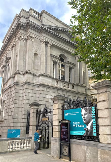 Dublin: Literary Walking Tour - Wilde, Yeats & Joyce - The National Library of Ireland and the Yeats Exhibition Stop