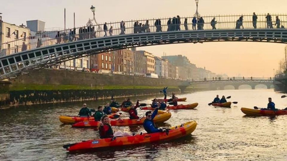 Dublin: Music Under the Bridges Kayaking Tour - What to wear and how to enjoy the bridge stops