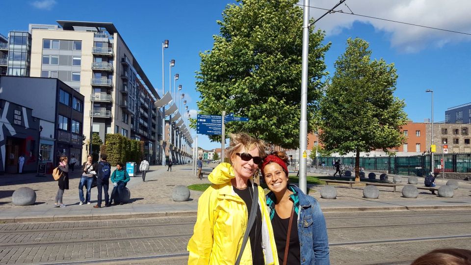 Dublin: Personalized Private Tour with a Local Host - What you’ll actually do on the walk: landmarks, side streets, and real Dublin pauses