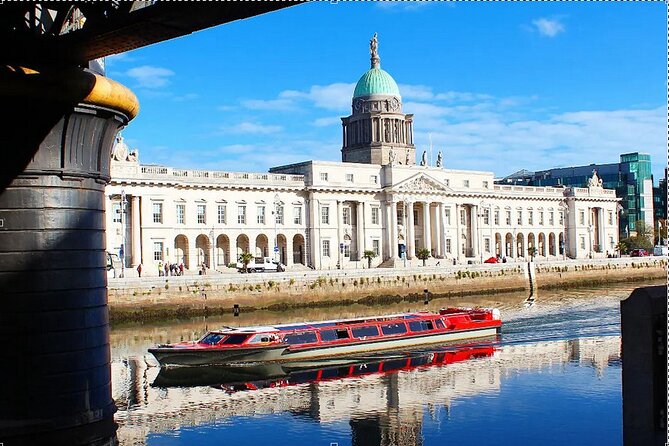 Dublin Private Walking Tour | 3 hour Highlights & Hidden Gems - Trinity College Dublin and College Green: The University-City Link