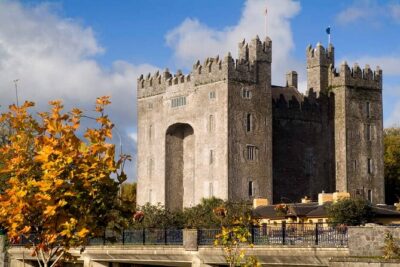 Dublin to Cliffs of Moher, Ennis Town & Bunratty Castle Day Tour - 7 AM pickup and how the schedule keeps you moving