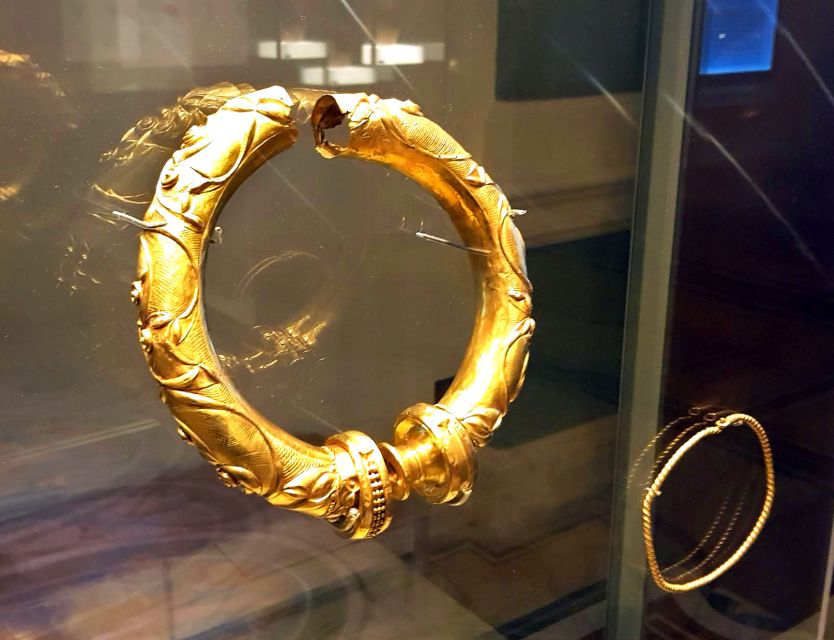 Dublin: Treasures of Ireland Museums Private Tour - Key highlights to look for