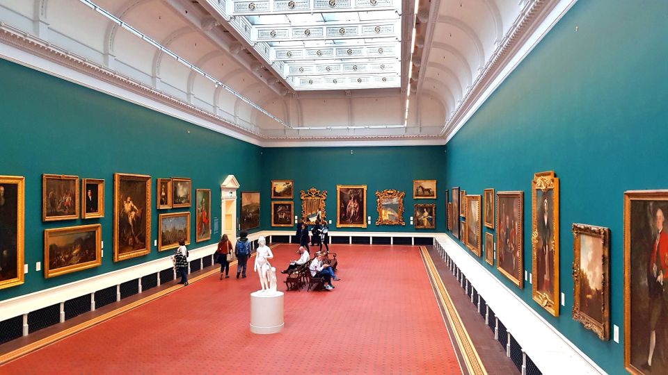 Dublin: Treasures of Ireland Museums Private Tour - National Museum of History and Archaeology: the Golden Age artifacts that anchor the tour