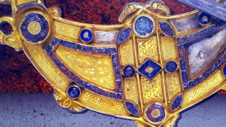Dublin: Treasures of Ireland Museums Private Tour - The guide makes or breaks it: John and Augustine as examples
