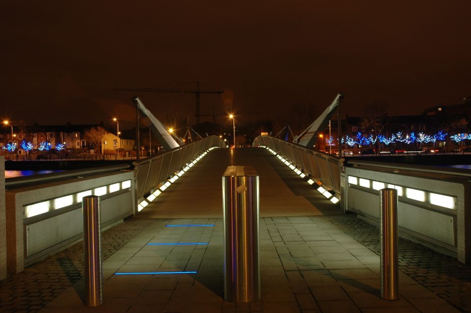 Dublin Welcome Tour: Private Tour with a Local - Where you start in Dublin: hotel lobby, Airbnb, or a central landmark
