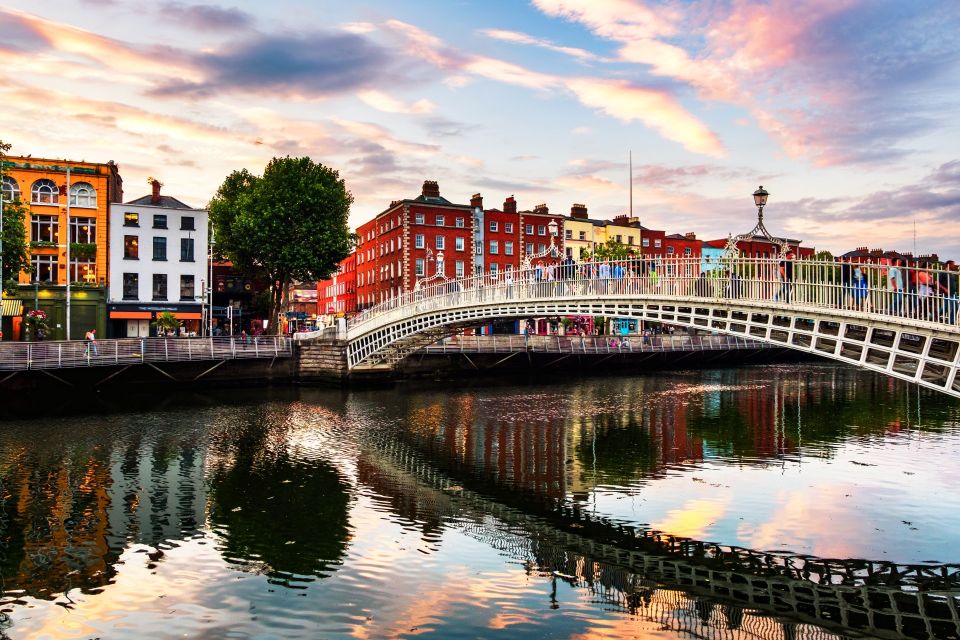 Eco Bike Tour of Dublin City Top Attractions and Nature - Bike Comfort, Pace, and Real-World Street Feel
