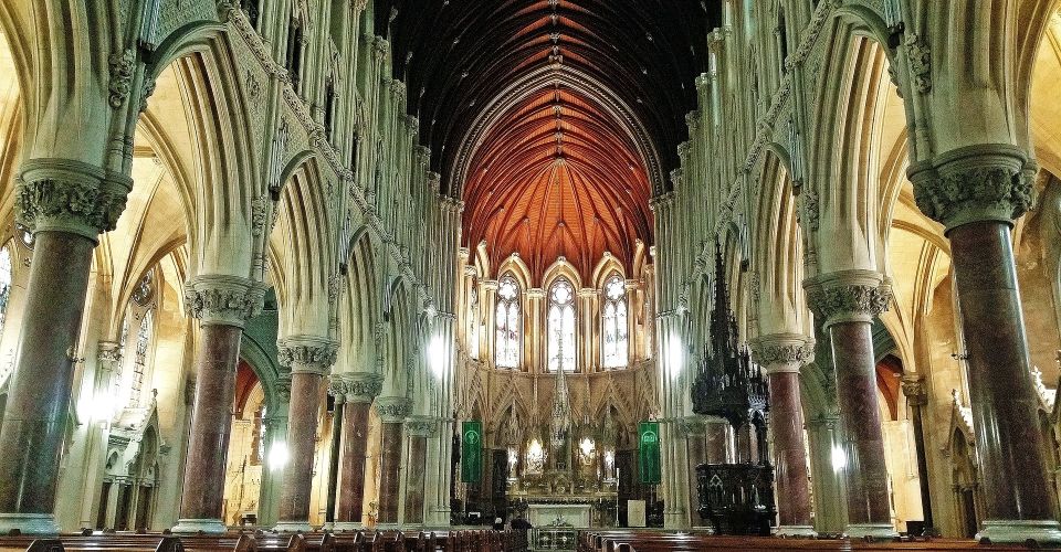 From Dublin: 4-Day Southern and Western Coast Tour - Ring of Kerry Day 2: Dingle Bay, Carrauntoohil views, and the big scenic checklist