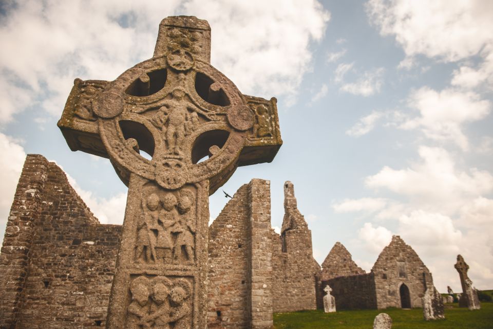 From Dublin: 5-Day Tour to the Southwest with Accommodation - Skellig Michael: monks, stories, and why names matter