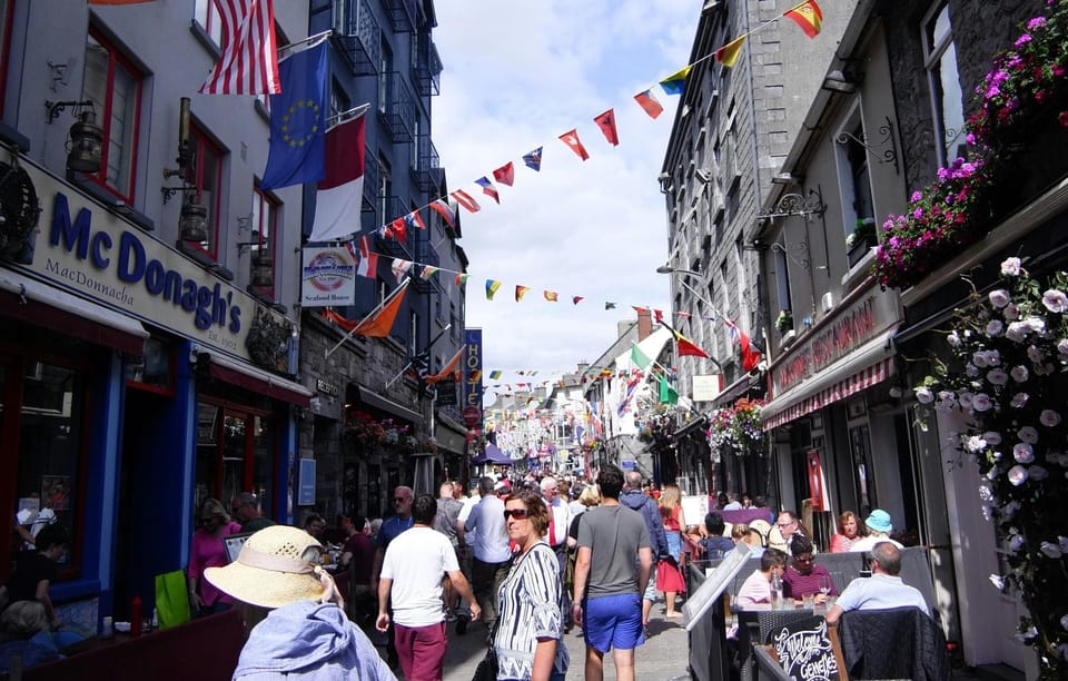 From Dublin: Galway + Cliffs of Moher Boat Cruise in Spanish - Cliffs of Moher by boat: your 1-hour Atlantic viewpoint