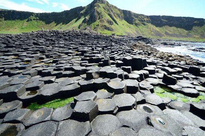 Giants Causeway with Private Chauffeur Day Tour from Dublin - Private Chauffeur Comfort From Dublin to Northern Ireland