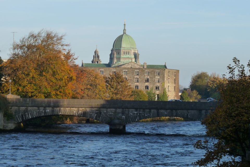 Ireland's North Atlantic Coast 5-Day Tour from Dublin - The B&B Reality: Comfortable Rooms, Short Walks, and Stairs to Watch