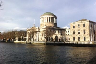 Private Driver Guided Tour of Dublin - Saint Patrick’s Cathedral: getting the real Dublin anchor in 30 minutes