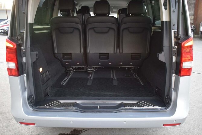 Private Dublin Airport Transfer to & from Belfast City - The Mercedes or Ford Van Details That Actually Matter