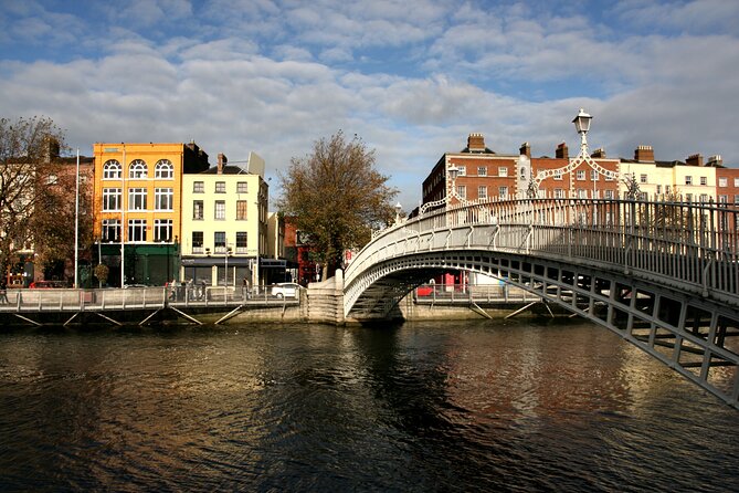 Private Guided Tour of Dublin in French - Starting at The Spire, ending in Temple Bar