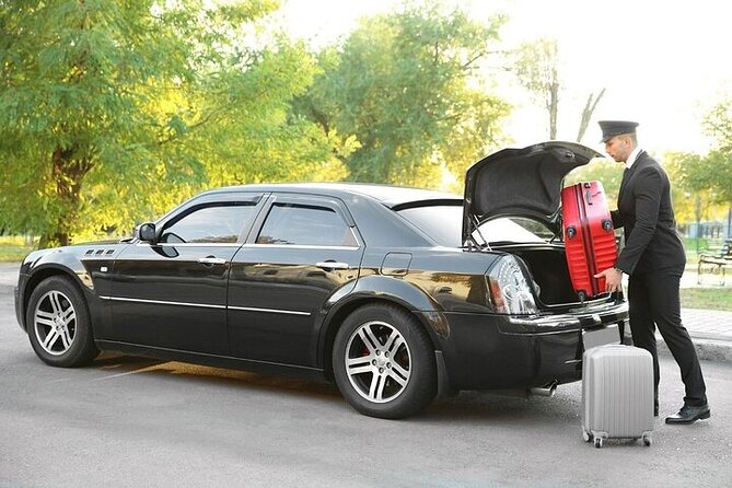 Private One-way Airport Transfer Dublin Airport To Dublin - How the Dublin Airport meet & greet actually plays out