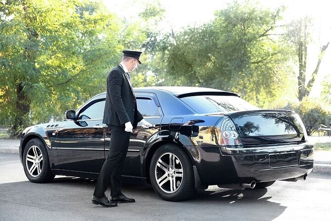 Private One-way Airport Transfer Dublin Airport To Dublin - Vehicle choice and luggage: the difference between comfortable and cramped