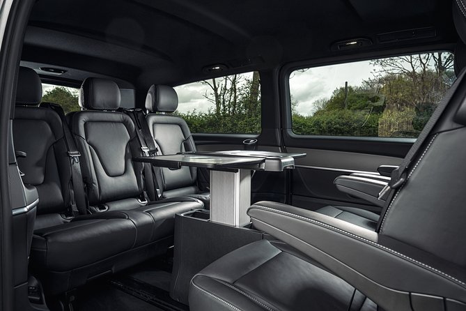 Private Transfer: Dublin Airport DUB to Dublin by Luxury Van - The 60 Minutes Free Waiting That Actually Protects Your Day