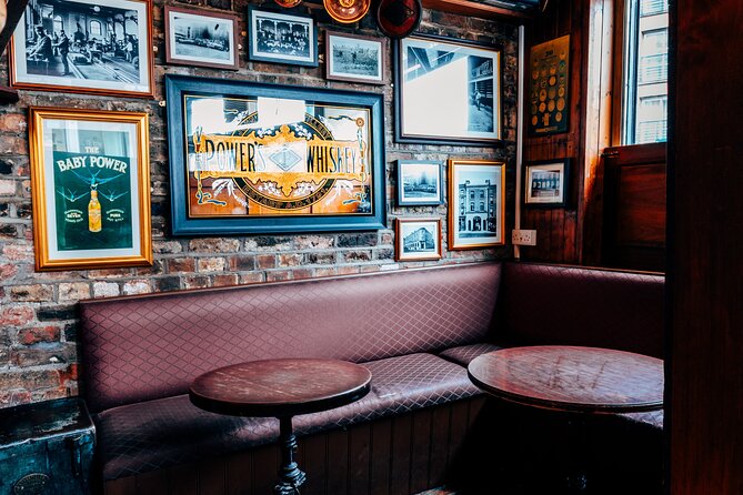 Sip and Stroll Whiskey History Walking Tour in Dublin - Stop 4: John Fallon’s Capstan Bar and the working-class toastie