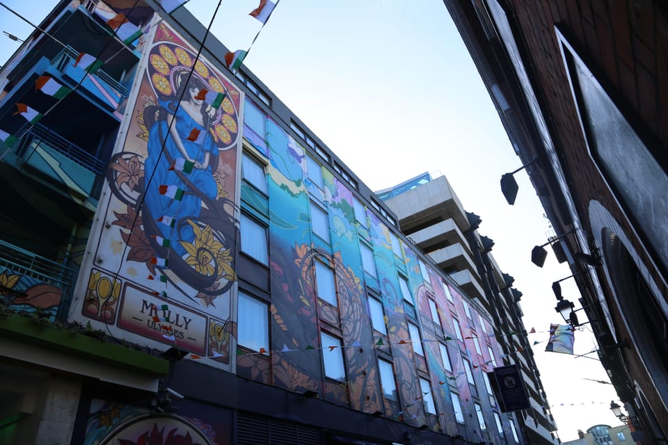 Street Art Walking Tour - Supports Artists: The Gallery Stop Concept