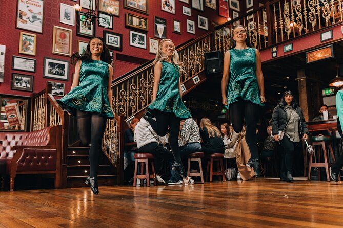 The Irish Dance Party in Dublin - Reserved table comfort: how to plan your seat and keep the view