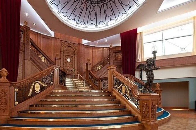 Titanic Exhibit Belfast City Private Chauffeur Tour from Dublin - Peace Wall: The Short Stop That Actually Says a Lot